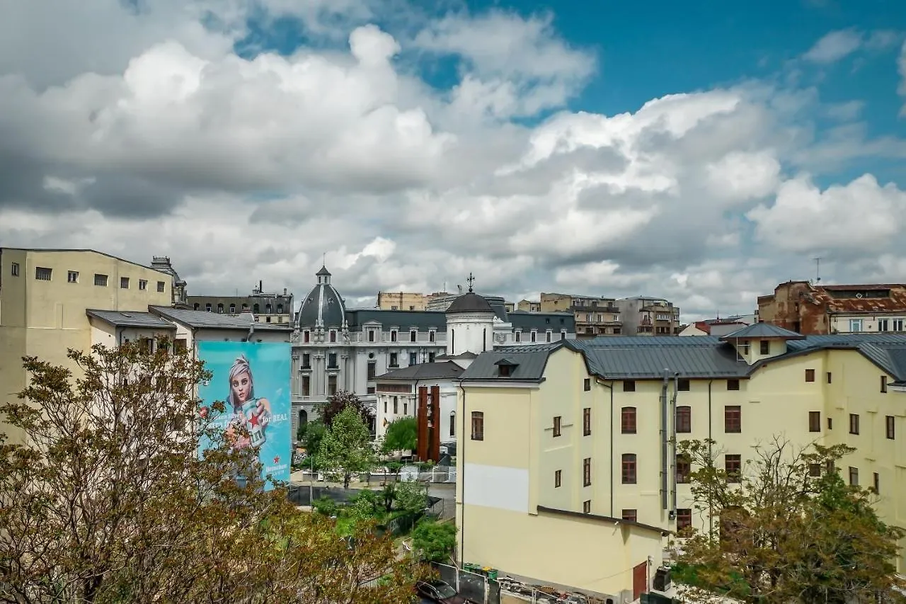 Lovely - 3 Bdr. Serviced Apartment In Old Town Bucarest