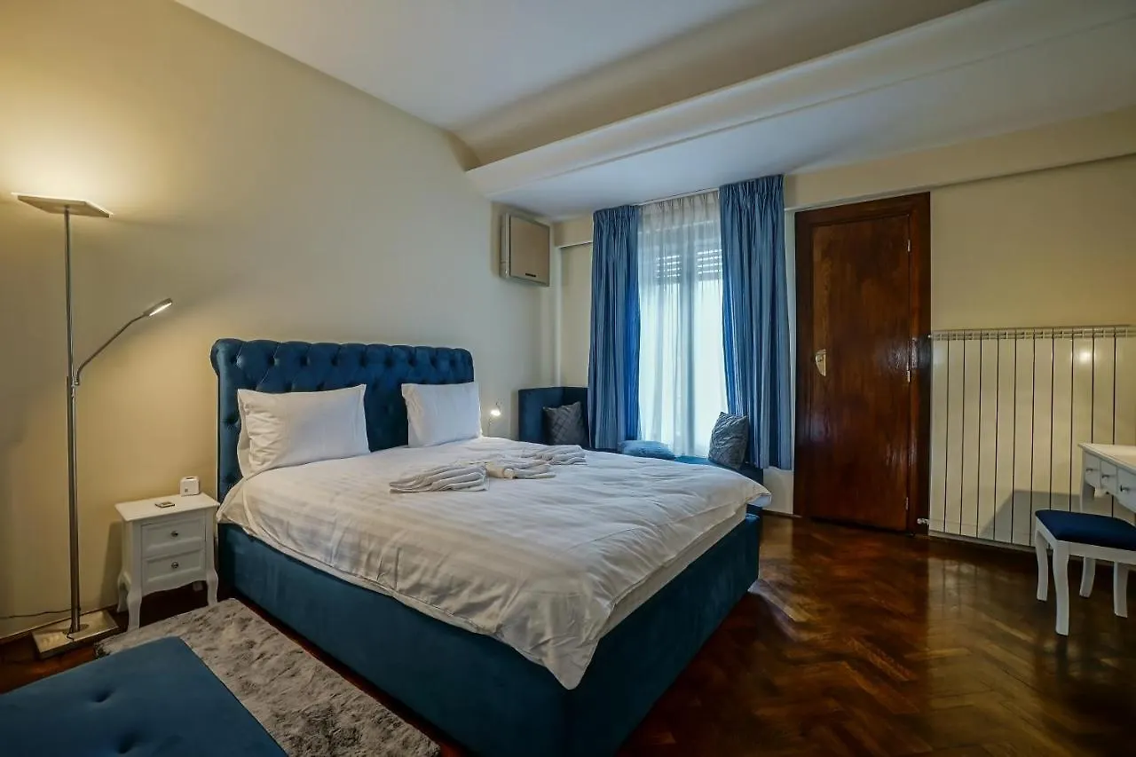Lovely - 3 Bdr. Serviced Apartment In Old Town Bucharest Romania