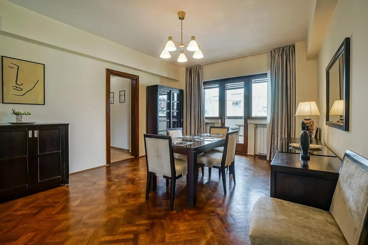 Lovely - 3 Bdr. Serviced Apartment In Old Town Bucureşti România