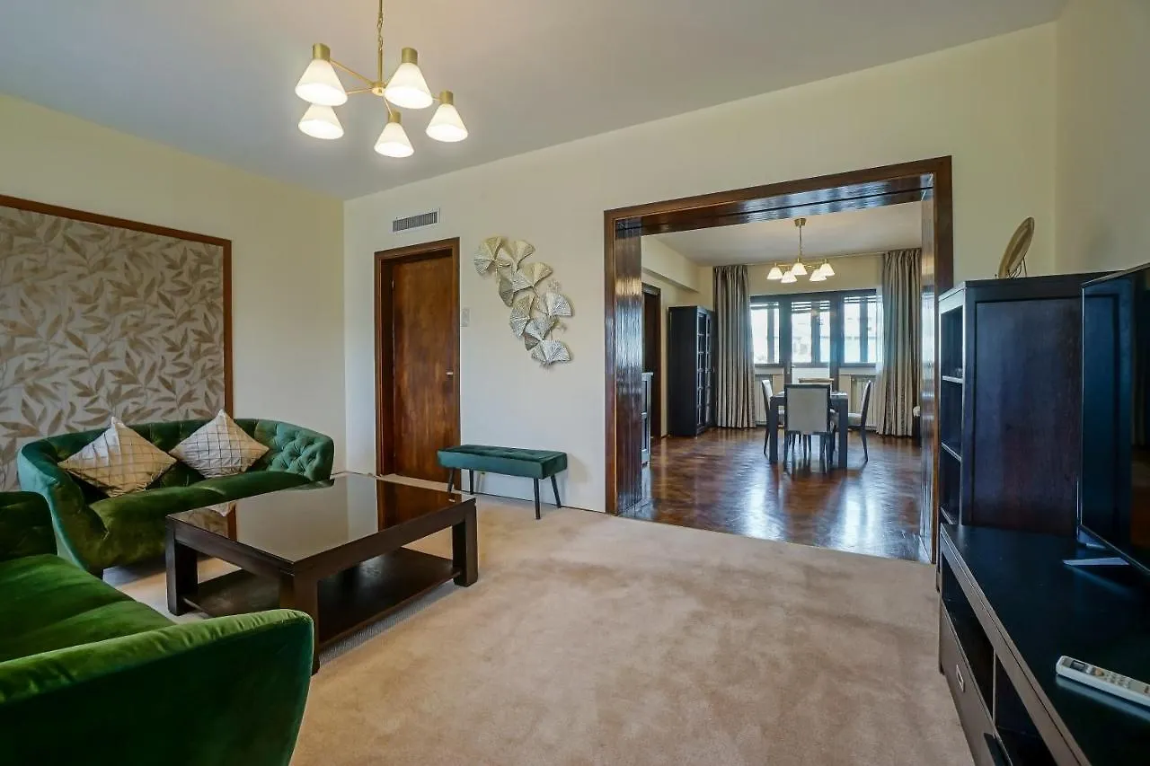 Lovely - 3 Bdr. Serviced Apartment In Old Town Bucureşti 0*,  România