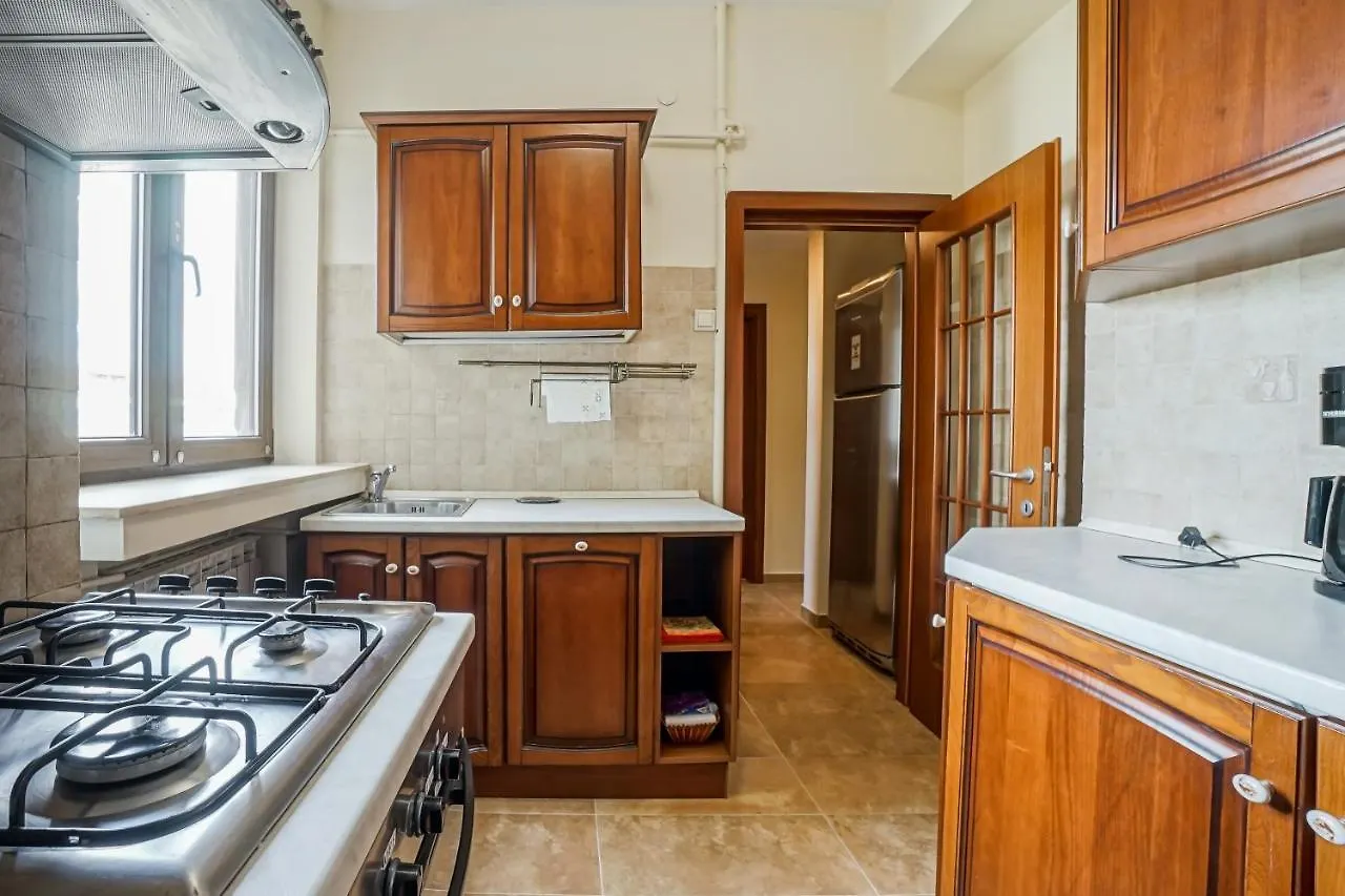 Lovely - 3 Bdr. Serviced Apartment In Old Town Bucureşti