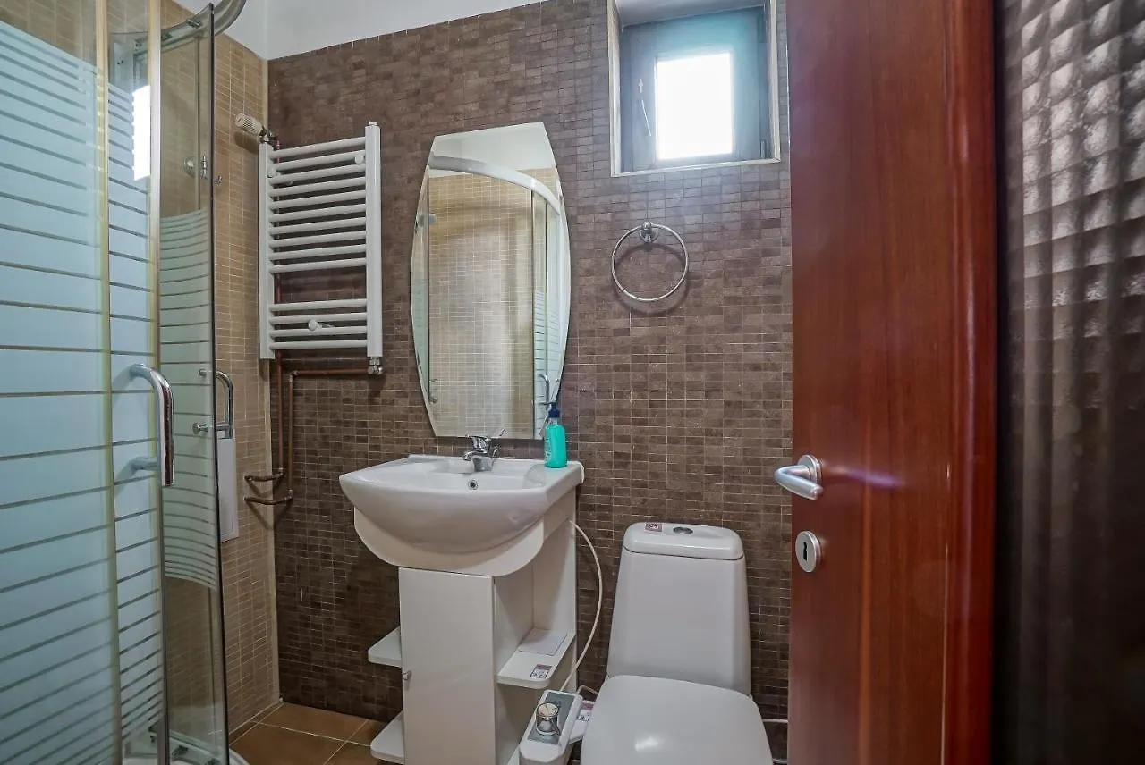 Lovely - 3 Bdr. Serviced Apartment In Old Town Bucureşti România