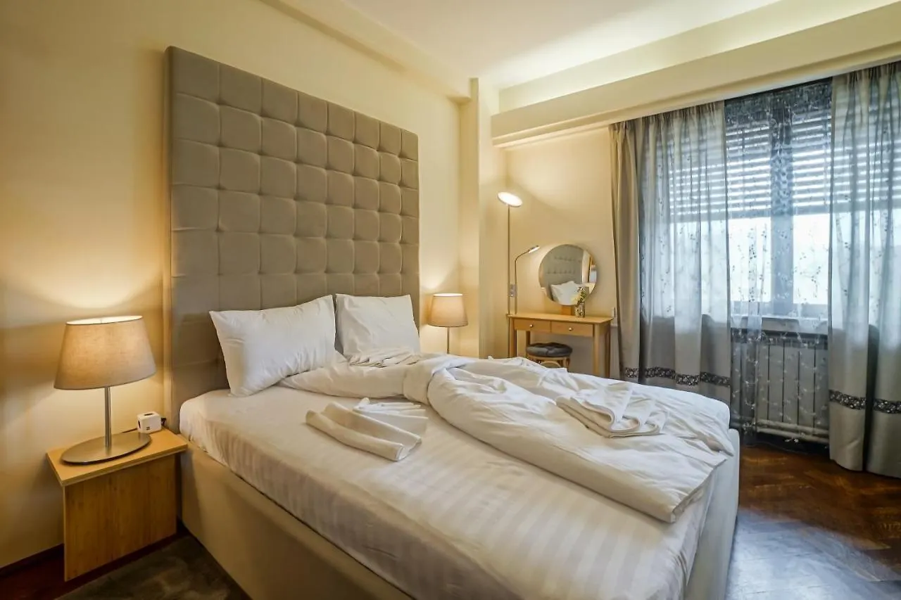 Lovely - 3 Bdr. Serviced Apartment In Old Town Bucureşti România